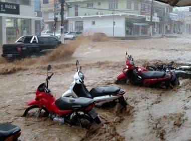 Fortes chuvas atingem Jaguaquara e provocam estragos na cidade 