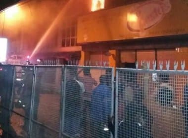 Incêndio atinge lojas de centro comercial em Feira de Santana