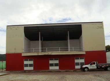 Ipirá: Prefeitura desloca biblioteca e gera críticas; centro cultural será transformado