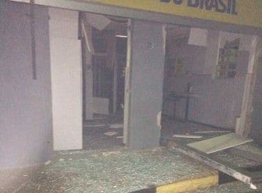 Urandi: Quadrilha armada explode agência bancária 