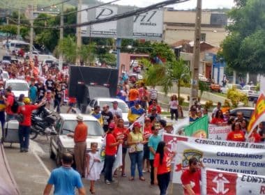 Brumado: Caminhada de greve geral critica Temer e prefeito Eduardo Vasconcelos