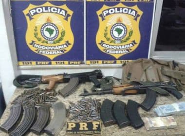 Conquista: PRF prende suspeito de roubo a banco, R$ 24 mil e dois fuzis