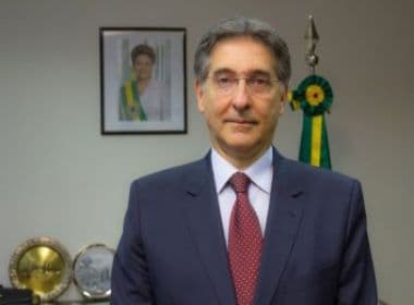 PSDB pede ao MPF abertura de inquérito contra ministro Pimentel