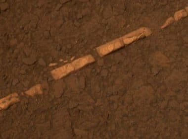  Robô da Nasa encontra pistas da existência de água em Marte