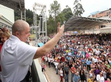 Voz de Lula falha três vezes durante discurso em São Bernardo do Campo
