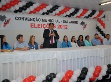 Edvaldo Brito retira candidatura a prefeito para puxar votos como vereador