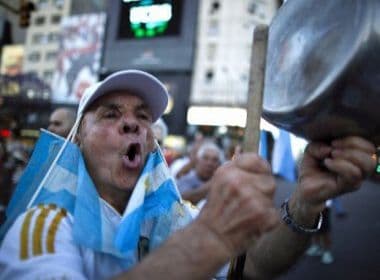 &#039;Chega de matar&#039;: Argentinos realizam panelaço contra crescente violência no país