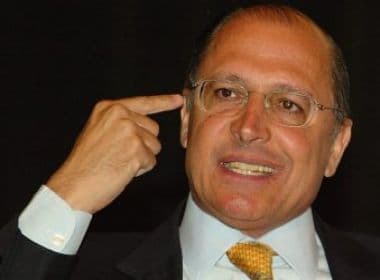 Alckmin diz que é &#039;governador 24 horas&#039; para justificar uso de helicóptero