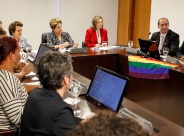 Dilma recebe jovens e representantes do movimento LGBT
