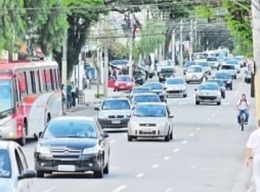 Projeto propõe trocar nome da Avenida Adhemar de Barros por Milton Santos