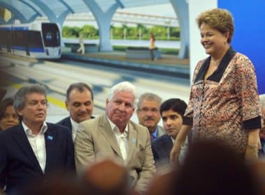 Chamada de fada madrinha, Dilma diz que vara de condão são Wagner e ACM Neto