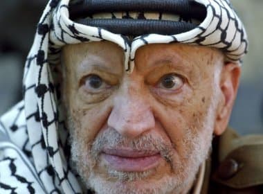 Relatório médico aponta morte de Yasser Arafat por envenenamento