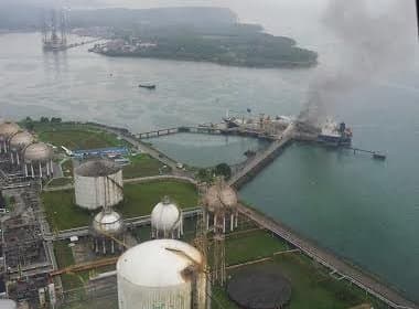 Incêndio em navio no Porto de Aratu é debelado