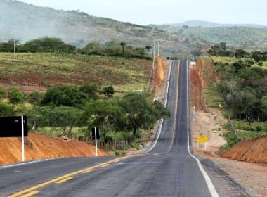 Governador inaugura nova estrada entre Ruy Barbosa e Itaberaba