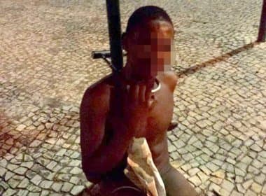 Adolescente preso em poste volta a apanhar após novo assalto no Rio de Janeiro