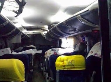 Ibotirama: Ônibus com 37 pessoas a bordo tomba e seis morrem