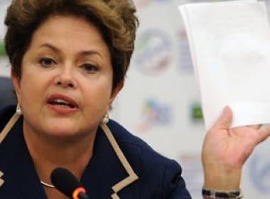 Dilma escreve nota de próprio punho por discordar de comunicado feito pela Petrobras
