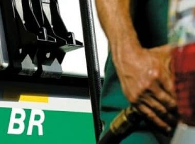 Ação pede que Petrobras divulgue fórmula de reajuste de combustíveis