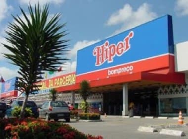 Procon autua dois supermercados por comercialização de alimentos vencidos em Salvador
