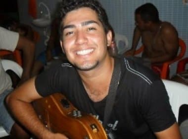 Cantor morre em confronto com a polícia no interior da Bahia