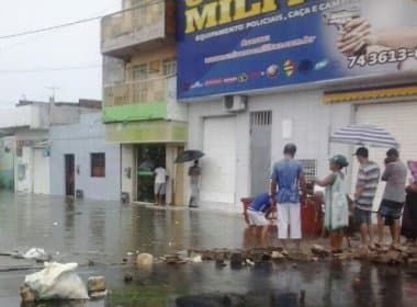 Chuva provoca transtornos em vários bairros de Juazeiro