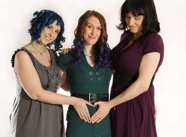 Três mulheres se casam e esperam primeiro filho nos EUA