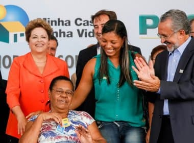 ‘O brasileiro sabiamente apelidou este programa de Minha Casa, Minha Dilma&#039;, diz Delgado