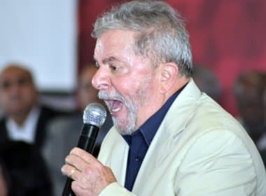 Lula diz que é ‘babaquice’ chegar de metrô a estádios: ‘Brasileiro não tem problema em andar’