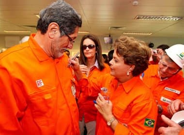 Gabrielli responsabiliza Conselho e nega &#039;culpa&#039; de Dilma pela compra de Pasadena