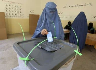Mais de cem morrem em segundo turno de eleições presidenciais no Afeganistão