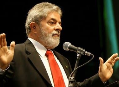 Lula critica FHC e diz que em mandato do tucano era &#039;roubar por roubar’