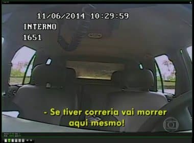 Câmeras em viatura mostram policiais acusados de matar jovem no Rio