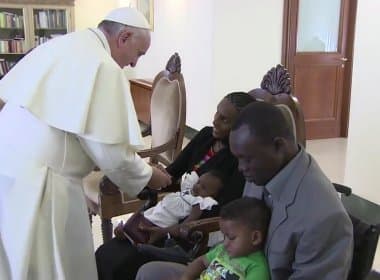 Sudanesa condenada à morte se encontra com papa e primeiro-ministro italiano