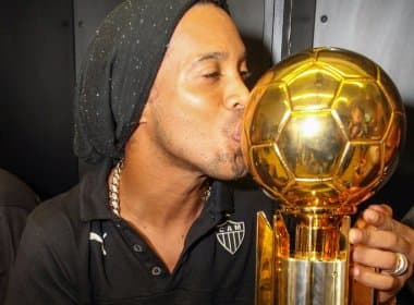 Atlético-MG confirma rescisão do contrato de Ronaldinho