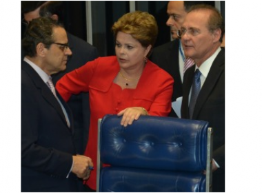 Apoio a Dilma ficou abaixo de 50% na Câmara