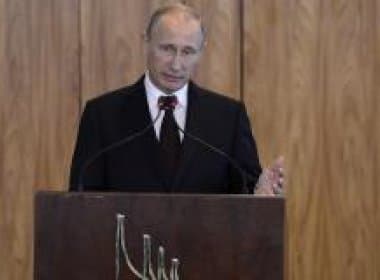 Putin avisa UE que voltar ao mercado russo pode ser difícil e chama sanções de ‘irrisórias’