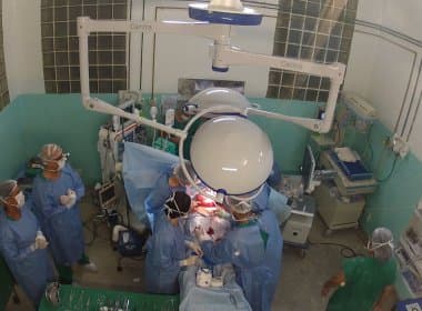 Maternidade da Ufba realiza cirurgia com feto ainda em útero da mãe
