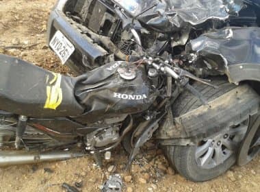 Motociclista morre ao colidir com carro onde estava Negromonte Jr.