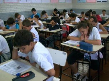 Brasil gasta com estudantes cerca de um terço do investimento de países ricos, diz estudo