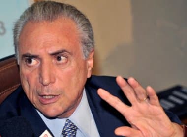 Michel Temer diz que governo não joga denúncias da Petrobras para &quot;debaixo do tapete&quot;