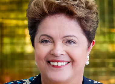 Dilma afirma que governo não mexe no 13º e nas férias &#039;nem que a vaca tussa&#039; 