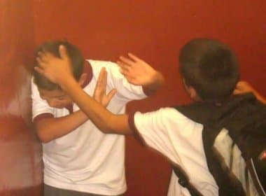 DP-BA move ação contra professor e escola para indenizar aluno que sofria bullying