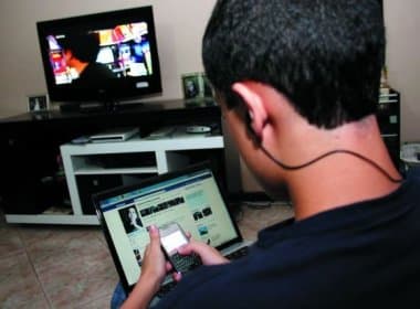 &#039;Zueira&#039; é o tema mais comentado pelos brasileiros que veem TV e usam a internet