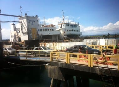 Manifestação atrasa saída dos ferry-boats no Bom Despacho