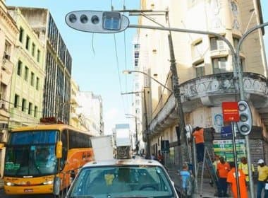 Transalvador muda 386 semáforos na capital
