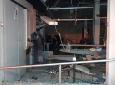 Bandidos explodem caixas eletrônicos em Cardeal da Silva e Itapicuru