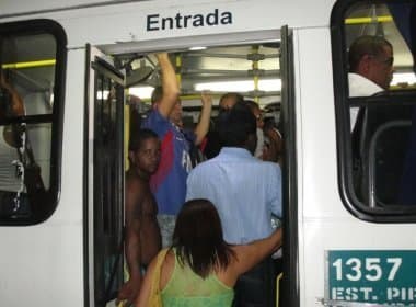 Tempo de espera por ônibus em Salvador é o 2º maior entre oito capitais, diz levantamento