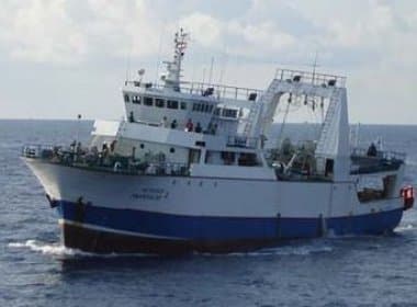 Piratas somalis libertam reféns tailandeses depois de cinco anos em cativeiro