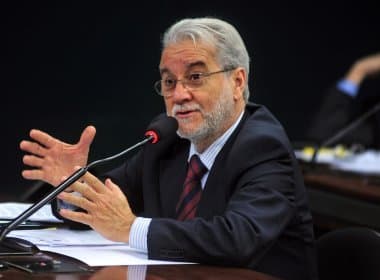 Emiliano assume cargo e diz que ministério vai abrir debate sobre regulamentação da mídia