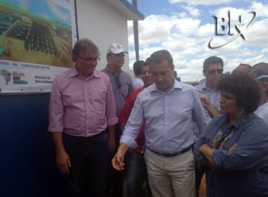 Rui assina ordem para obras de dessalinização na Bahia
